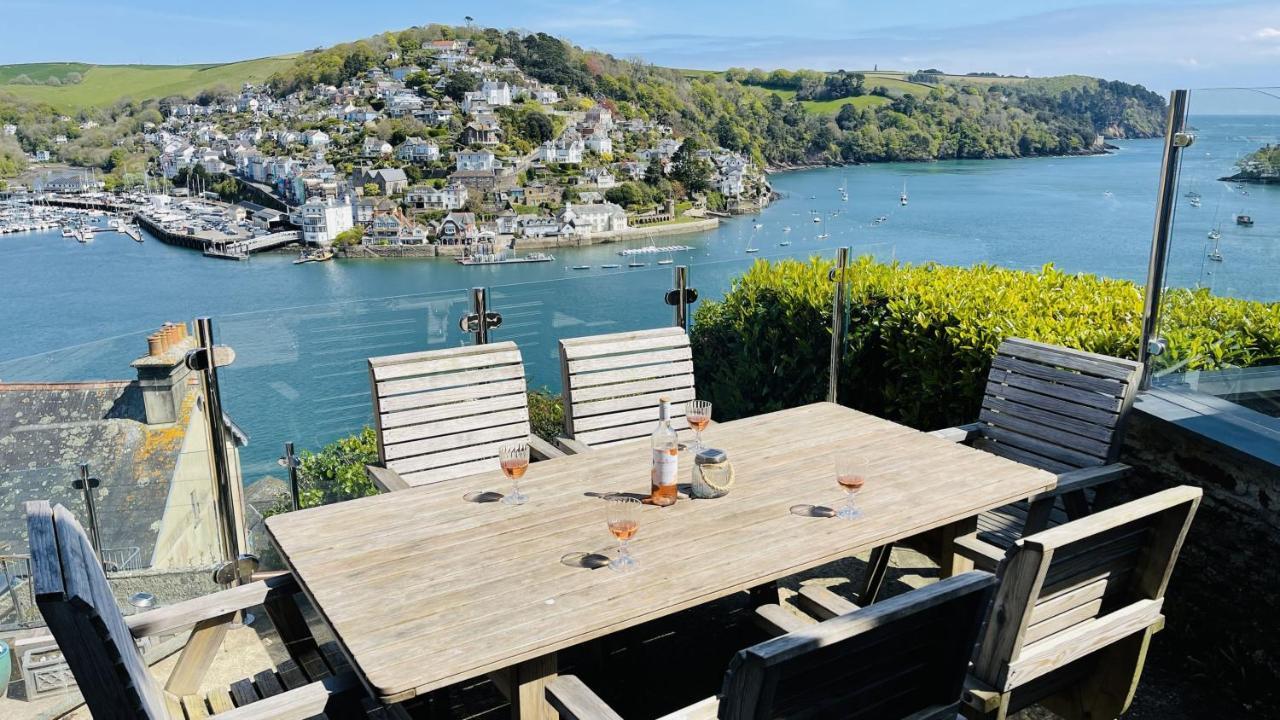 Out To Sea - Stunning Views, Elevated Position With Onsite Parking Villa Dartmouth Esterno foto