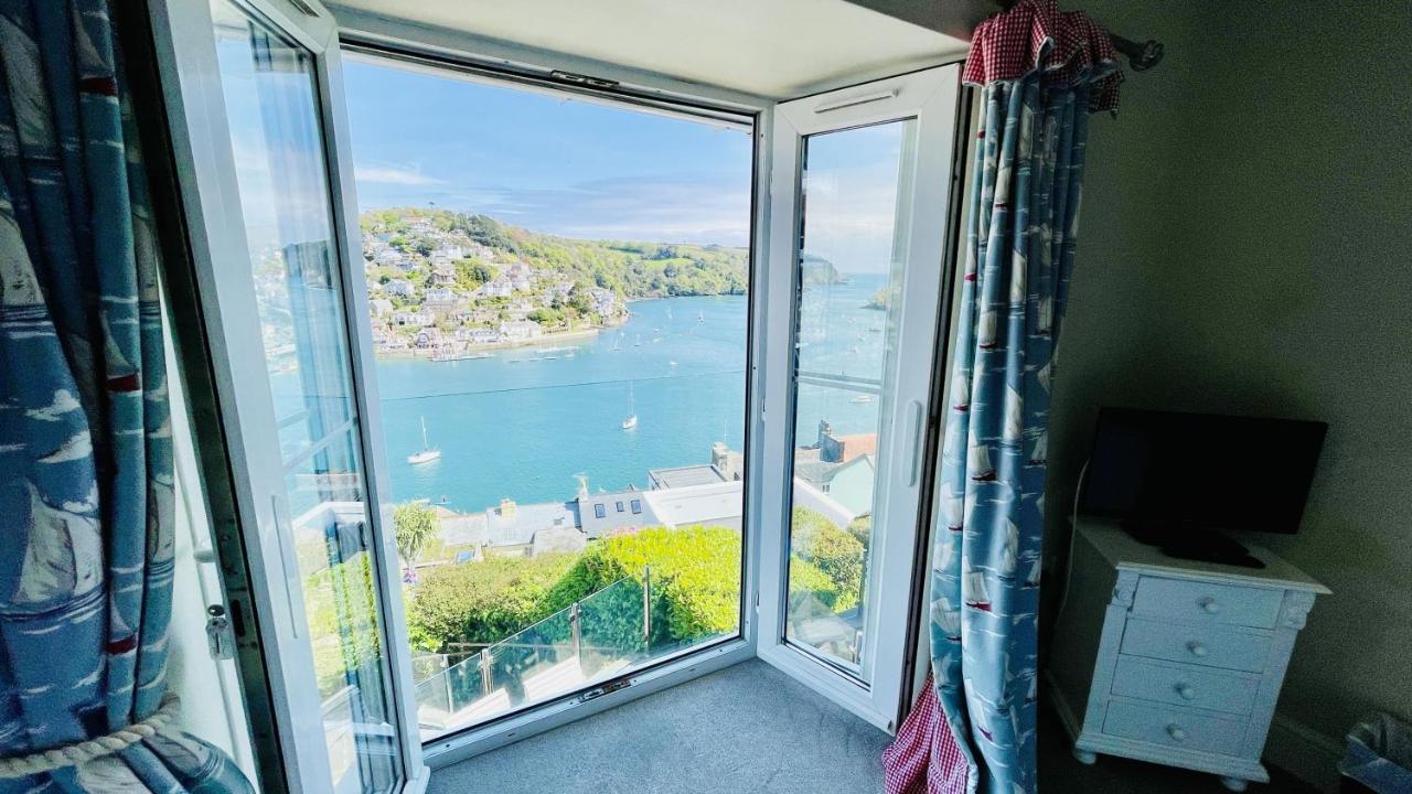 Out To Sea - Stunning Views, Elevated Position With Onsite Parking Villa Dartmouth Esterno foto